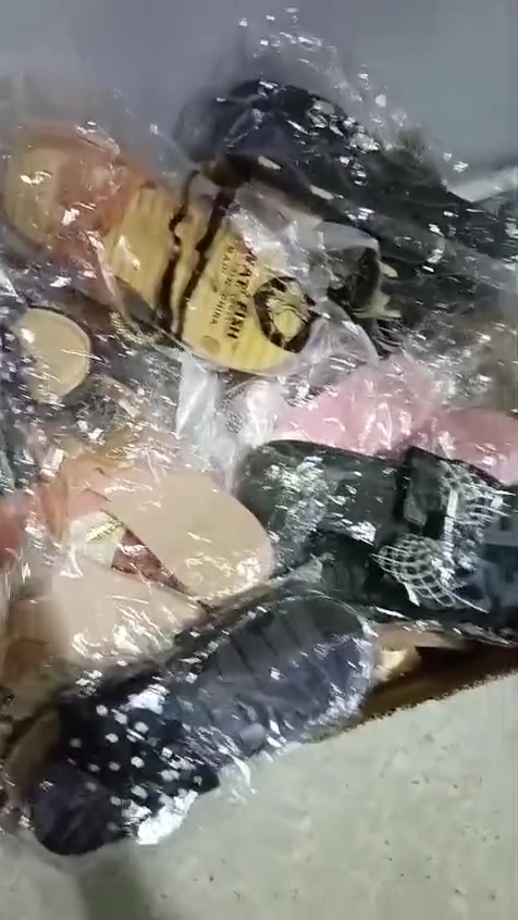 تم وصول بضاعه جديده 😍 
سلبر نسائي طبي كافه القياسات 
سعر القطعه ب٣ 
كل اربع قطع ب١٠ 
العنوان فلوجه حي الضباط شارع المستشفى مجاور دكتوره محاسن 
اسم المحل مجمع الأخوين للتبضع المنزلي متواجدين لساعه ١٢ليلا
