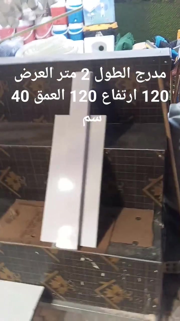 السلام عليكم . . .
غراض للبيع كلمن وسعره كلشي موضح كدامكم 
للاستفسار الاتصال المكان الدوره ابودشير
***********

نص مكتوب في الصور:
- سقيفه جديده صار شهر من مسويهة قياس 3 3x