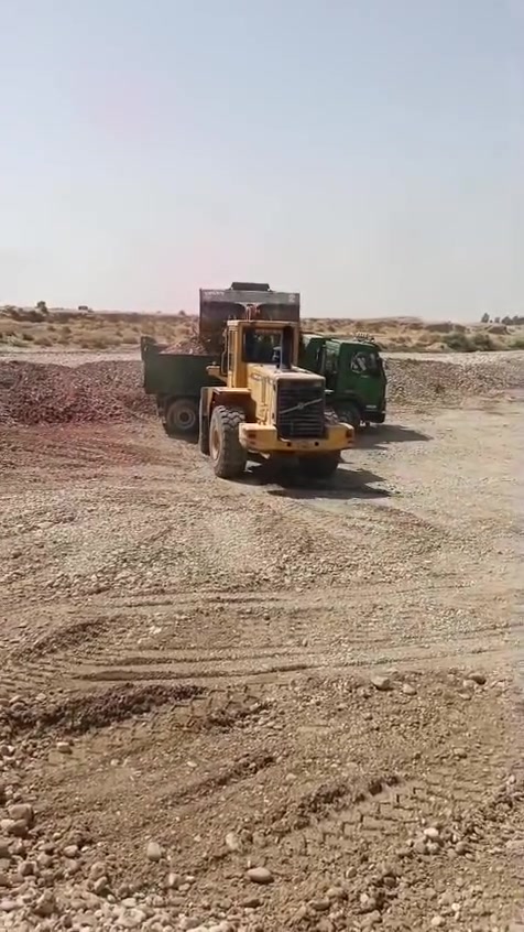 شفل فالفو ١٢٠ كير محرك بالشرط رقم وسنويه تخم تايرات ومسجل بالكاز وجاهز للشغل  مكان كركوك للاستفسار
***********
سعر 465 وبي مجال

نص مكتوب في الصور:
- ***********