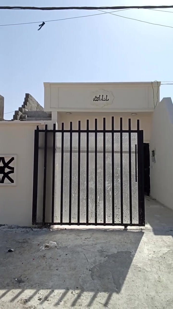 دار للبيع رقم بلديه 110متر للعنوان حي العسكري على شارع 20قريب على شارع استفسار ***********
