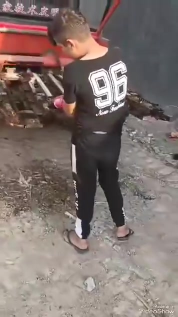 حاصده للبيع  2019 شرط الشغل سعرها 210 وبيها مجال قليل ***********

