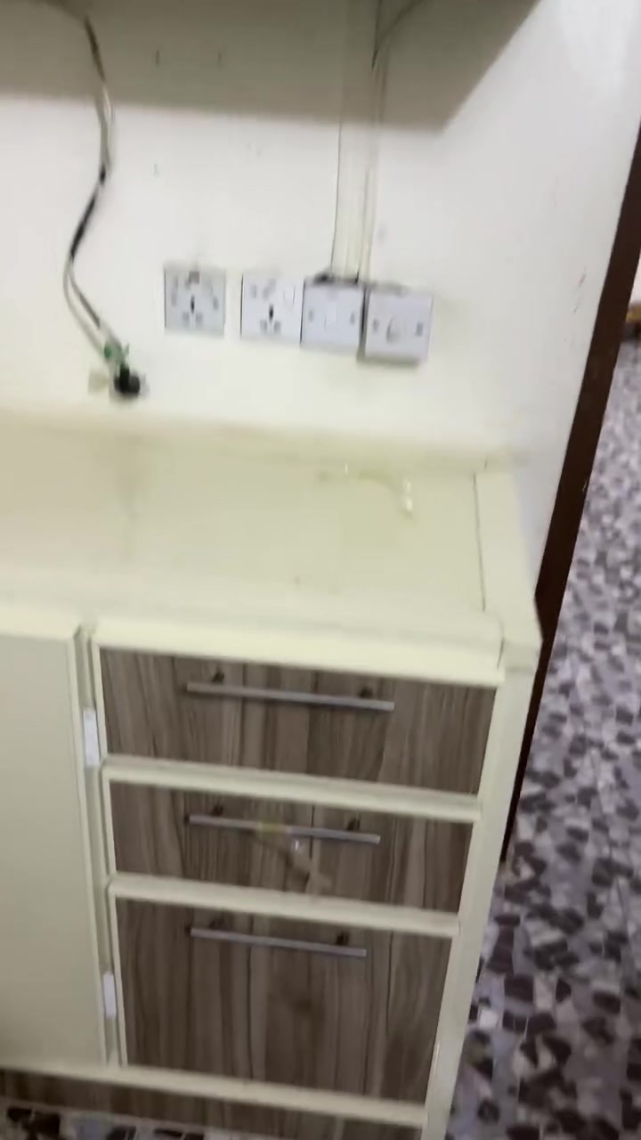 السلام عليكم كاونتر اربع قطع حطاطه مرمر لون مميز للاتواصل ***********واتساب 
ملاحضه اشعندك اشتري

