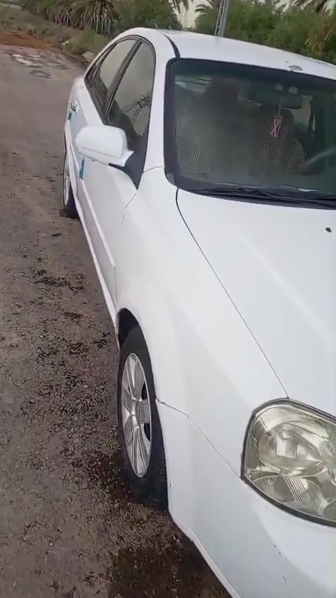 اوبترا • ٢٠١١ • بالورق