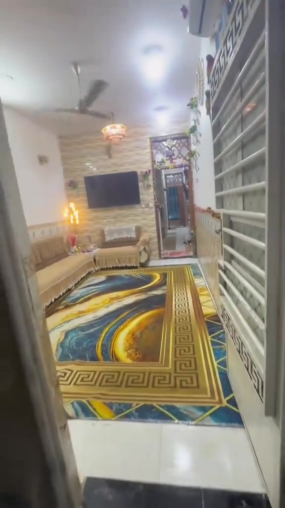 السلام عليكم بيت البيع مساحه ٧٥ الواجهه٤ الى ربع نزال ٢٠
العنوان // ام الكبر والغزلان 
رقم//***********

