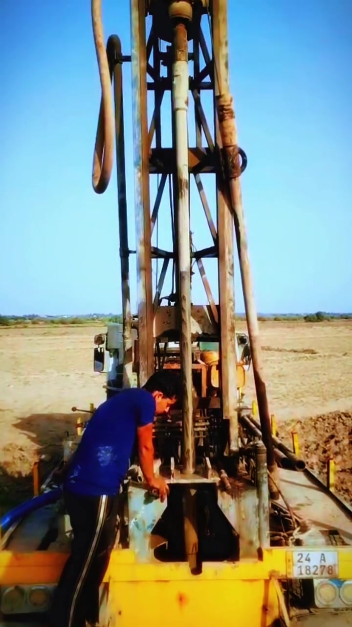 ***********
***********
لحفر الابار الارتوازيه
يعلن عن حفر الابار بكافة الاحجام
غسل وتنشيف الابار 
حفر الركائز
حفر النقاط 
حفر وفحص التربه
وعمل كافه المقاولات العامه
نعمل في كافه محافضات العراق
دقه في العمل وسرعه في الانجاز
