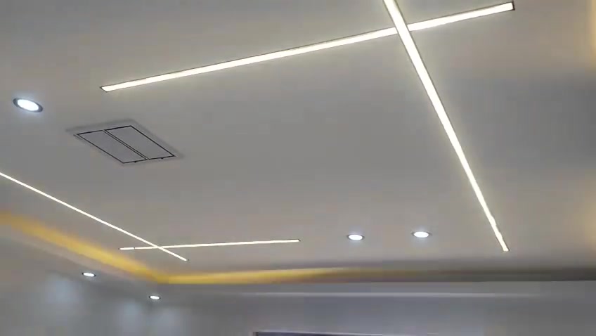 سلام عليكم ديكورات مغربي بنسب الاسعار وشغل هندسي كدام عينك ***********
