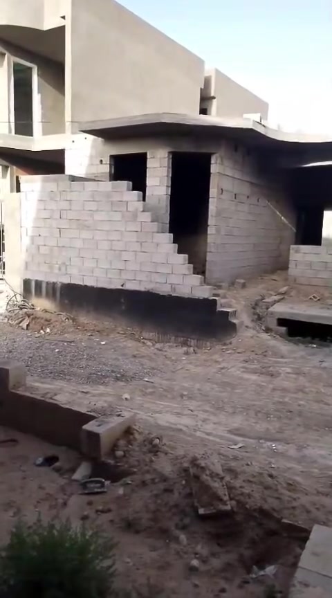 🏠 فرصة ذهبية للبيع في قضاء المنصورية – حي البساتين 🔥
إذا تبحث عن دار بسعر مناسب وموقع جيد وتريد تكمل البناء على ذوقك، هاي الفرصة ممكن تكون مناسبة إلك 👌
📍 الموقع: قضاء المنصورية – حي البساتين
📐 المساحة: 133 م²
🏗️ الحالة: هيكل واصل للسقف
🍳 يحتوي على: • مطبخ
• صالة
• غرفة نوم
• صحيات
💰 السعر: 30 مليون فقط! او مراوس مع قطعة بحي الشهداء 
🔥 سعر مناسب جداً وفرصة لا تعوض
لا تفوت الفرصة، الدار جاهزة حتى تكملها حسب رغبتك وتستقر ببيتك الجديد ❤️
📩 للاستفسار: خاص أو واتساب
📱 ***********
🏡 مكتب دلي عباس للعقار
ثقتكم هدفنا وفرصكم العقارية مسؤوليتنا 🤝
