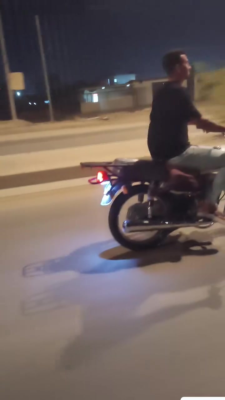السلام عليكم دراجه نامه امتياز طبق الشلامجه ثلاث احرف اصلي موديل 27 دراجه جديده بيه غراض مال نامه شلامجه اصليات السعر خاص الرقم ***********

