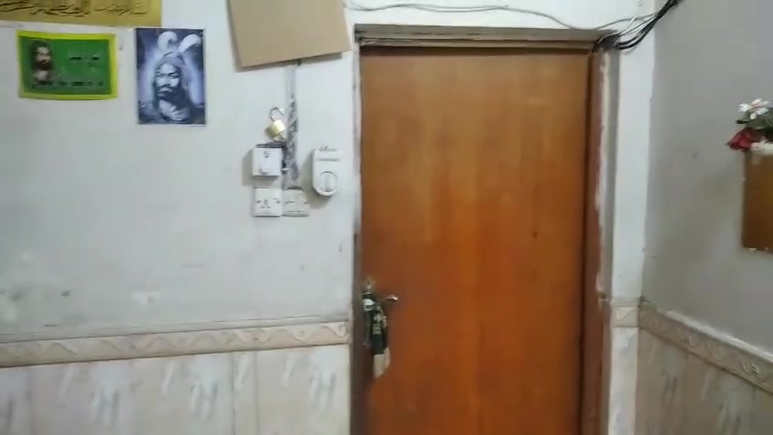 السلام عليكم بيت لرهن 100 متر
مكان حي الميلاد نصر خلف تجاري مباشر بجهة الميلاد 

 بالفرع مال ماكولات المذاق خامس بيت عن ركن خلف تجاري 

سعر الرهن 30 قفل وهذا امامكم البيت منطقة الذهبيه هادئ سوك

 مدارس كله يمك البيت مباشر بدون دلاليه *********** رقم الهاتف
