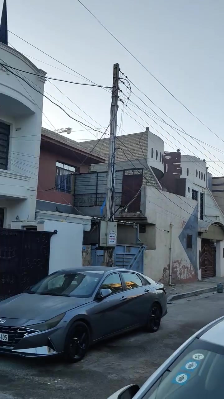 بيت للبيع حي الإعلام خلف جامع الحميد مساحة 125 يحتوي على ستقبال ومطبخ و 3 نوم فول مواصفات كلش حلو مع تشجير خلفي السعر مناسب الاستفسار ***********
