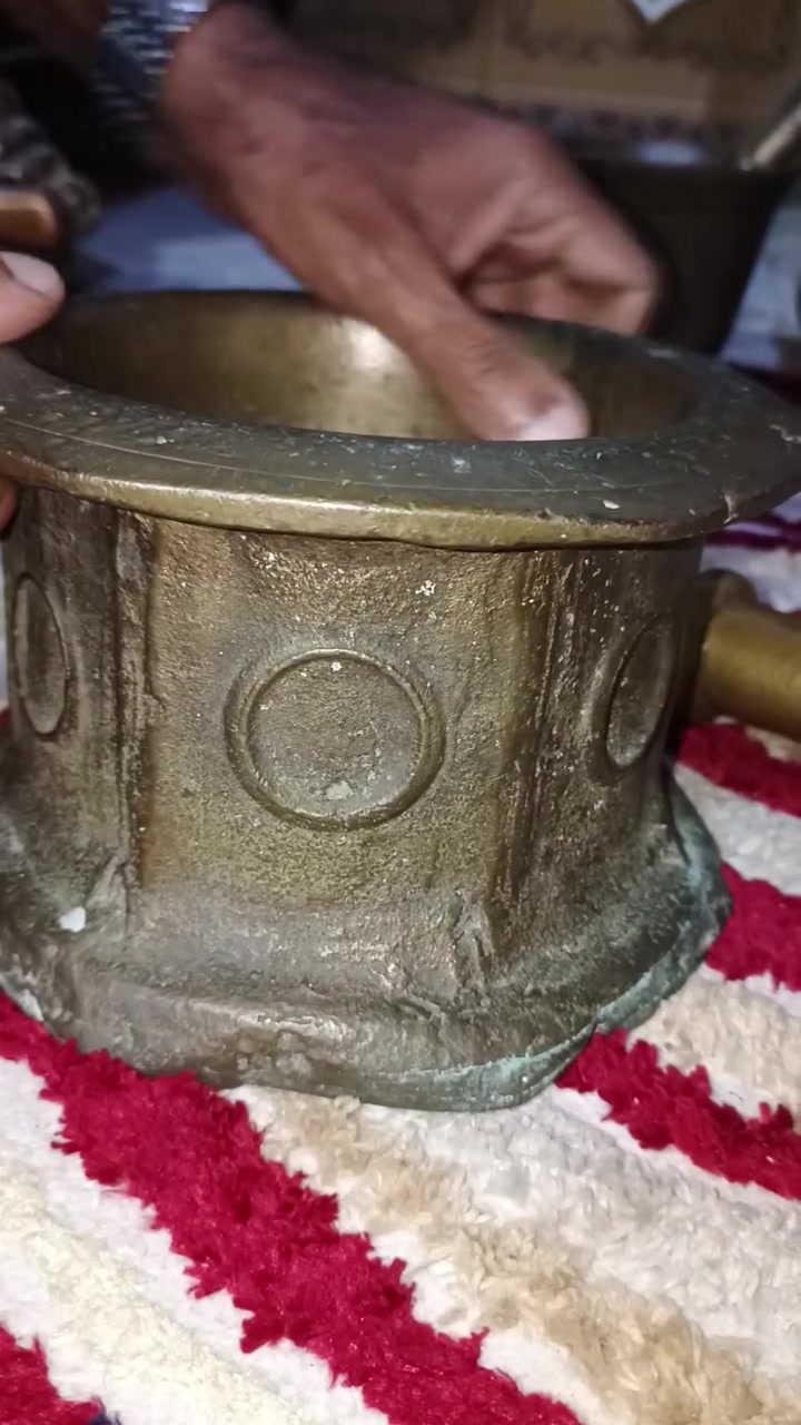 هاون قديم • للديكور