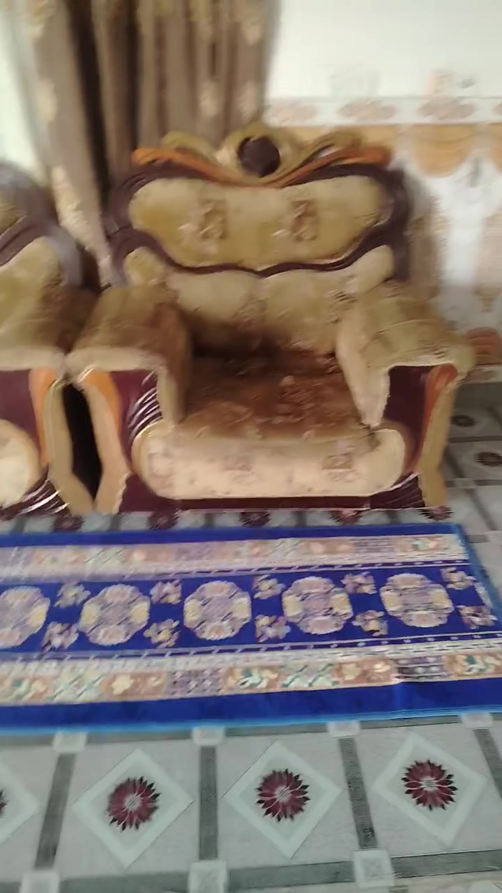 تخم • كنب