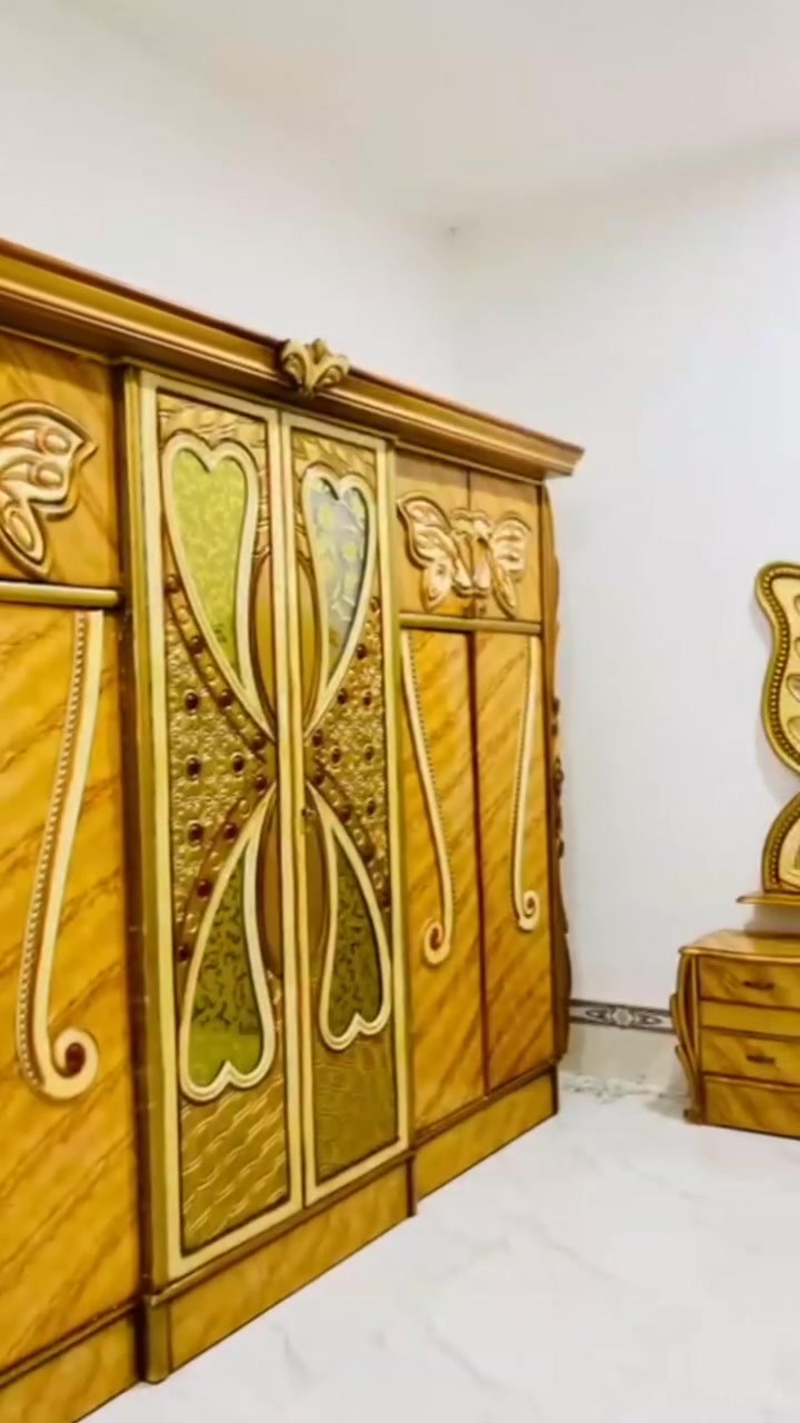 غرفه نوم توج خشب عراقي صاج لون ذهبي مميز السعر #750 العنوان الرمانه البوعبيد
للاستفسار ***********
