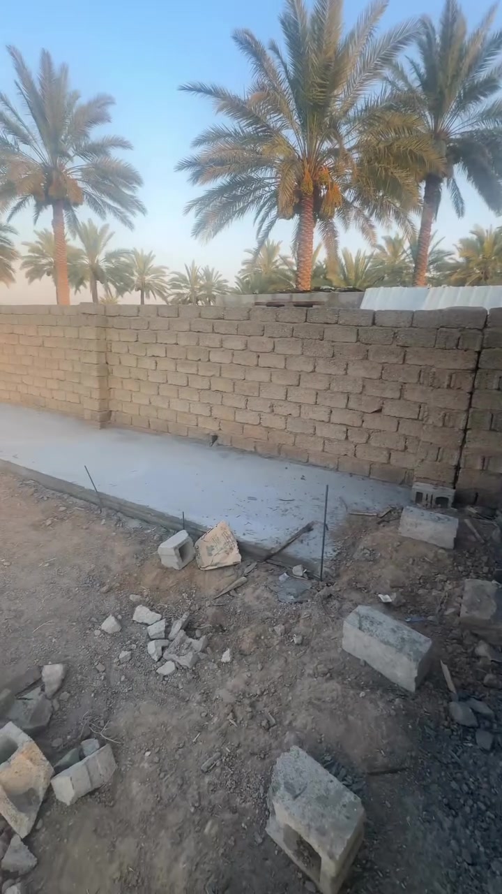 السلام عليكم
للبيع مزرعة مساحتها دونم ٢٥٠٠ متر
موقعها التاجي - حنون
مسيجه ارتفاعه ٣ متر
بيها بناء حمام وغرفة
باسمي تحويل مباشر
مالك صرف سند ٢٥
الاتصال 

‭***********‬
