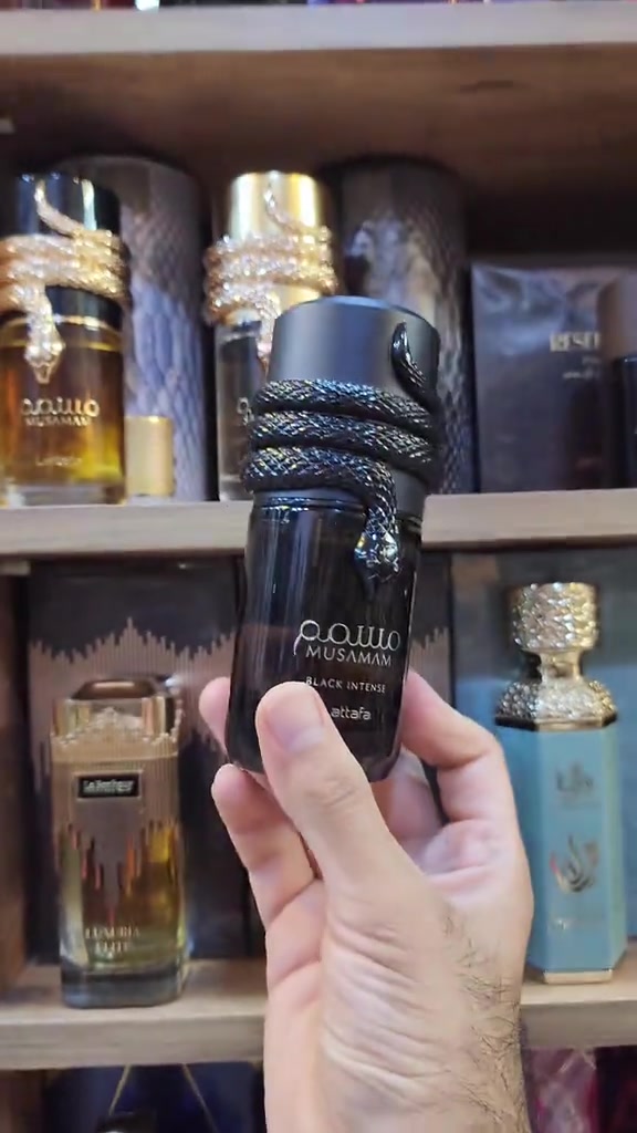 مستحضرات تجميل • مكياج • عطور