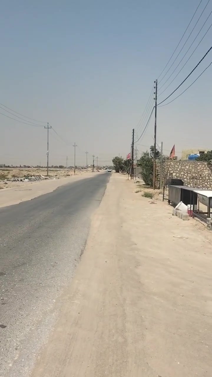 بين طريق يا علي كربلاء والنجف وطريق العلماء السائرين من مسجد السهلة إلى كربلاء
توجد قطعة 200 متر على ركن تصلح مكان موكب أو حسينية لخدمة الزوار وكذلك سكن 
متوفرة جميع الخدمات 
وفي انسب الاسعار@لجميع

‏‪***********‬‏
