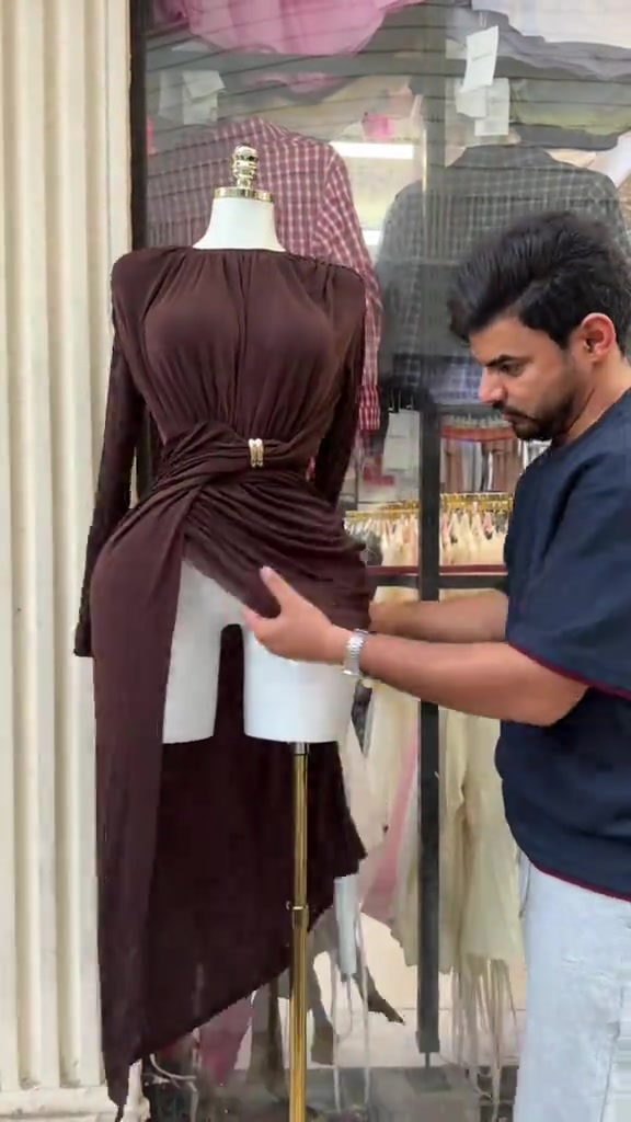 ملابس • للبيع