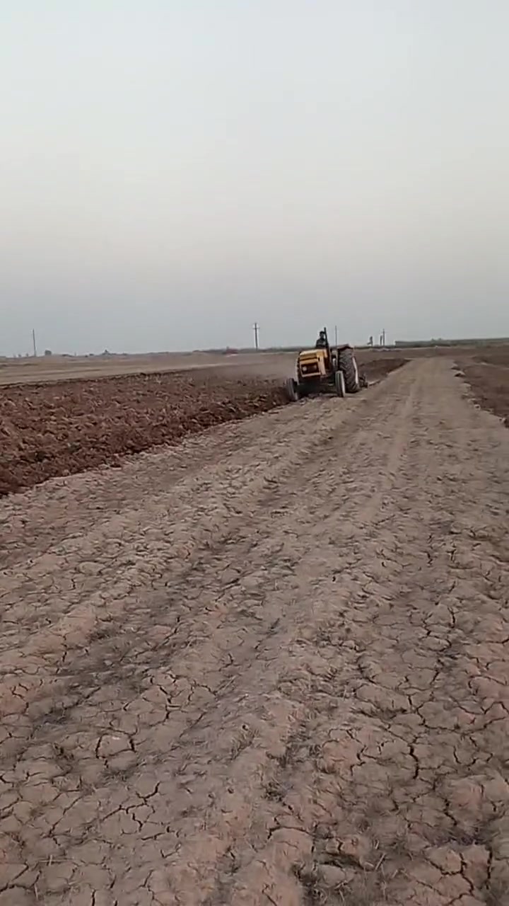سلام عليكم بسبب الوعود الكاذبة عادت نشر عنتر 121 جاهزه مكينه وكير وتخم تايرات كله جديد رقم وسنويه قادسيه ***********
