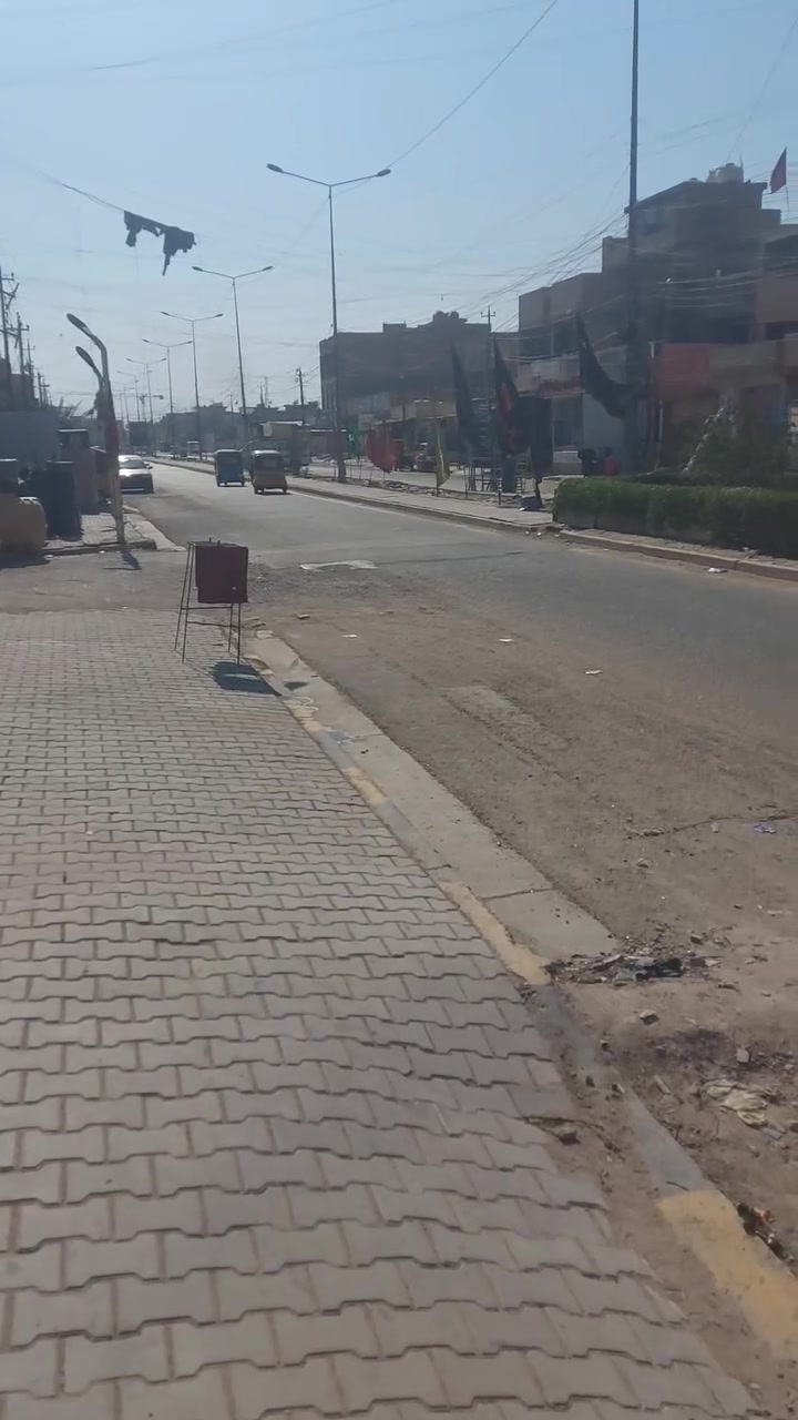 السلام عليكم 
محل اكسسوارات موبايلات واجهزة استنساخ جاهز من كلشي خدمات مسقط قرب المرحوم ابو منى المضمد اسم المحل مركز الغسق سبب البيع عدم التفرغ السعر 5 مليون بي مجال قليل للتواصل 
***********
