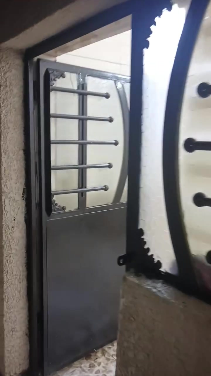 بيت للإيجار في منطقة علي الصالح قرب جامع الرسول الأعظم
رقم الهانف : ***********
