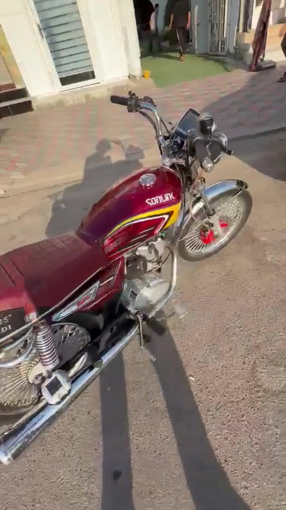 للبيع سونيك باب أول أصلي 5 كير موديل 25 نضيفة فول بيها كلجات تشك الكاع سعرها 670 وبيها مجال ***********
