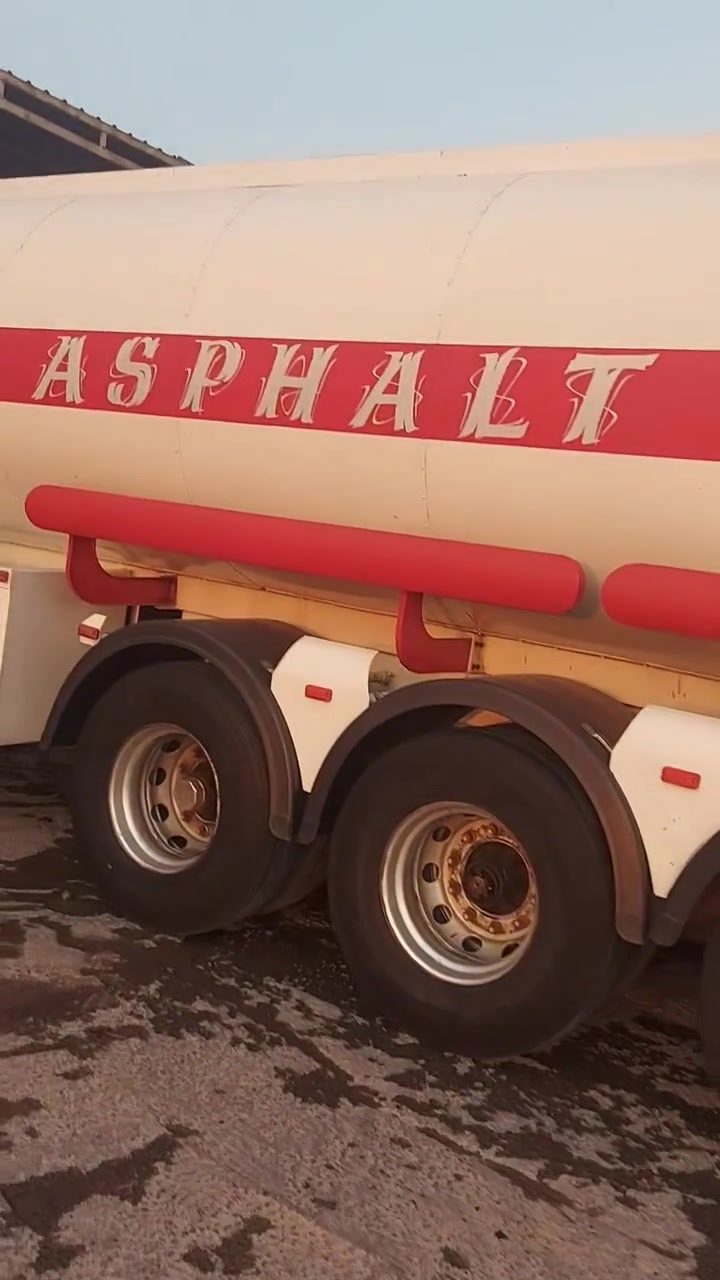 🚛 إعلان بيع سيارة صهريج (مان) بحالة ممتازة ومكفولة 🚛
 النوع: مان (MAN) - سنكل خلفي.
 الحمولة: حمولة عالية (طوناج).
 المواصفات: بويلر مغلف + نظام GBS.
 الوضعية القانونية: رقم إنكليزي (باسم صاحب السيارة مباشرة) 🧾.
 الضمان: السيارة مكفولة من كل نقص وجاهزة للعمل فواً.
📞 للتواصل والاستفسار (اتصال مباشر): ***********
💬 للتواصل عبر الواتساب (تراسل فوري): ***********
