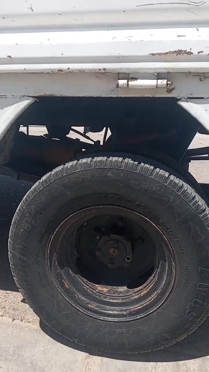 يالله السلام عليكم  كيا بنكو موديل 96 بلاديه رقم نكليزي سنويه نافذه لغايت 29 بغداد بسمي رقم شاصي واضح تخم تاير كهربائي صدر باور باتري  دوشمه كله كامل  7 جنكال مكينه بيه تبخير شرط لتحويل لسعر ٥٥ وبيه مجال مكان لسياره ديالى خان بني سعد هاتف ***********
