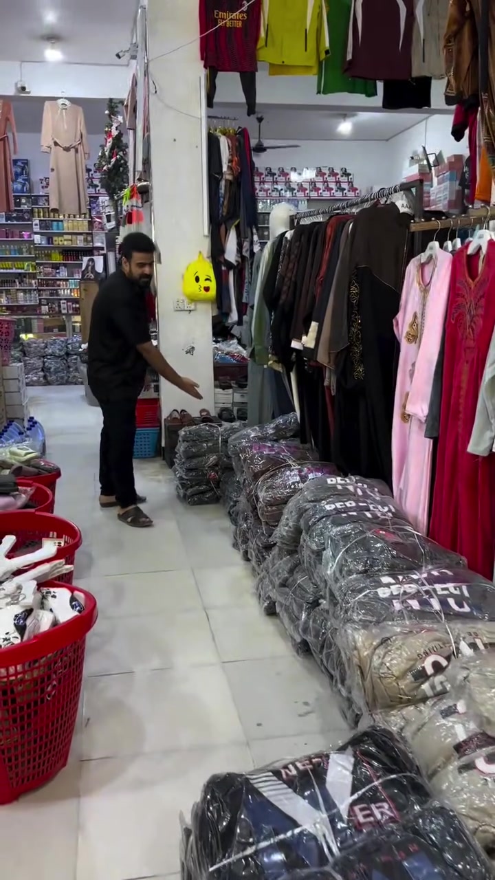 ملابس • ماكو تفاصيل