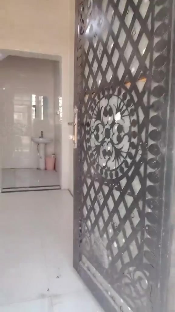 🚨 لا تتجاوز الإعلان… يمكن هذا البيت هو اللي تدور عليه! 🏠🔥✨ بيت جديد للإيجار📐 المساحة: 50 متر🏡 جديد • مرتب • جاهز للسكن💰 تريد تعرف السعر؟📩 اكتب «مهتم» بالتعليقات أو راسلنا مباشرة.📞 للاستفسار والاتصال:***********⚡ لا تتأخر… الفرص الزينة ما تنتظر!━━━━━━━━━━━━━━🏢 عقارات كربلاء | حيدر الزيادي📲 بيع • شراء • إيجار • استثمار
