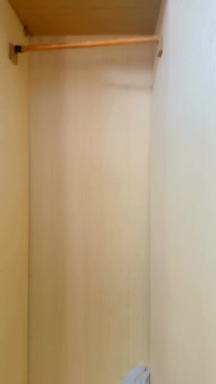 كنتور ب ٢٢٥ وبي مجال بعده جديد حتى دواخل مالته جديده 
والبوفيه احطاطه درجه أولى ب١٥٠ نقص بس يدات وصبغ 
العنوان بغداد ابو غريب 
وهذا رقم الواتس اب للتواصل 
***********
