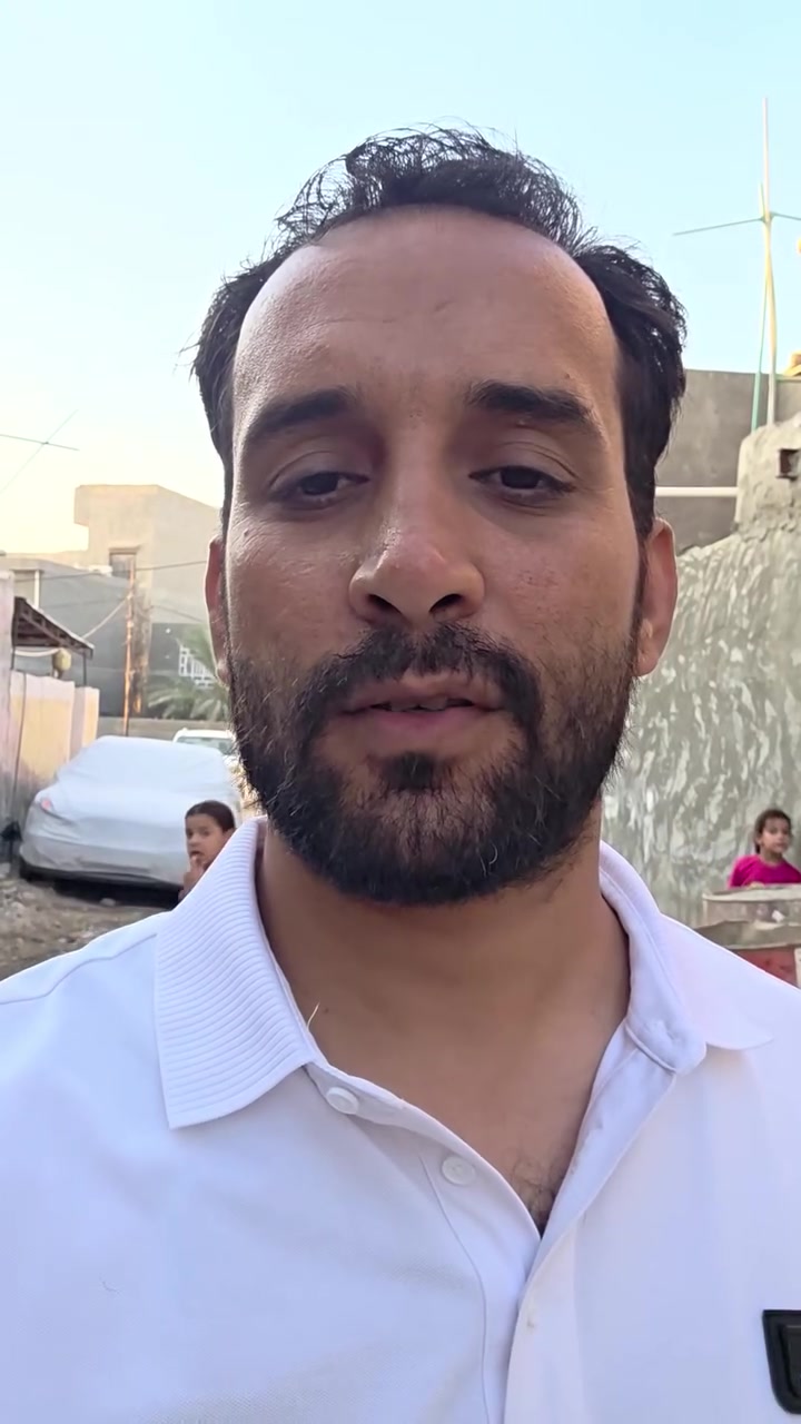 انتباه.. انتباه 👇👇
بيت مساحته 135 متر سند 25 
 يحتوي على
غرفة نوم واحده 5*4 وصاله 7*4
مطبخ 4*4 و استقبال 7*4
بناء حديث البيت كامل
العنوان شارع علي قماره قرب بيت سيد عباس علي الزعلان
للاتصال او الاستفسار يرجى الاتصال على الرقم ***********
