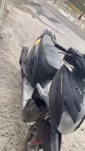 Zr 19 كوم حديد شغاله  بس مكاتبه
250 

***********

