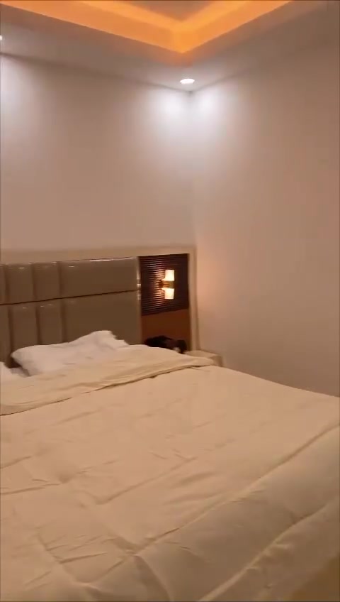 السلام عليكم ✨ اثاث بيت كامل البيع
غراض كله مودرن جدد استخدم شهر فقط الشراي يتفضل دايركت ..... رجاءء المو شري لا يراسل ويتعبني
