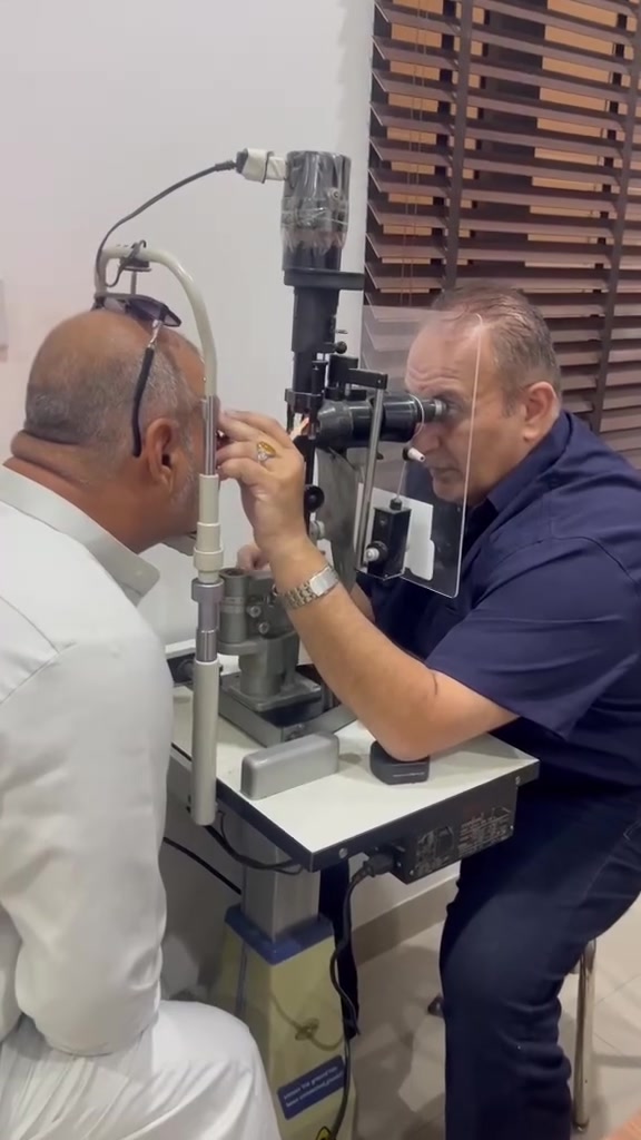 السلام عليكم
باجر الأربعاء دكتور احمد عبد الرزاق اختصاص طب وجراحة العيون موجود العصر الاربعاء 🥸

​فيضٌ من النور😍 بفضل الله وتوفيقه، ثم بلمساتك الطبية الماهرة، يعود النور إلى العيون والبهجة إلى القلوب.
​إتقان وإنسانية: تجمع بين أمانة المهنة ورقي التعامل، فتكون للأنظار طباطبةً وللنفوس طمأنينة

المكان بشارع الاطباء  كبال البيت الاصفر 🏡
أي استفسار هذا الرقم ***********بيه واتساب *********** بي واتساب
عيونك نظره ضعيف وراه محرم تمشي على مره.. تعال باجر يم احمد عبد الرزاق حتى تشوف المرة زين
