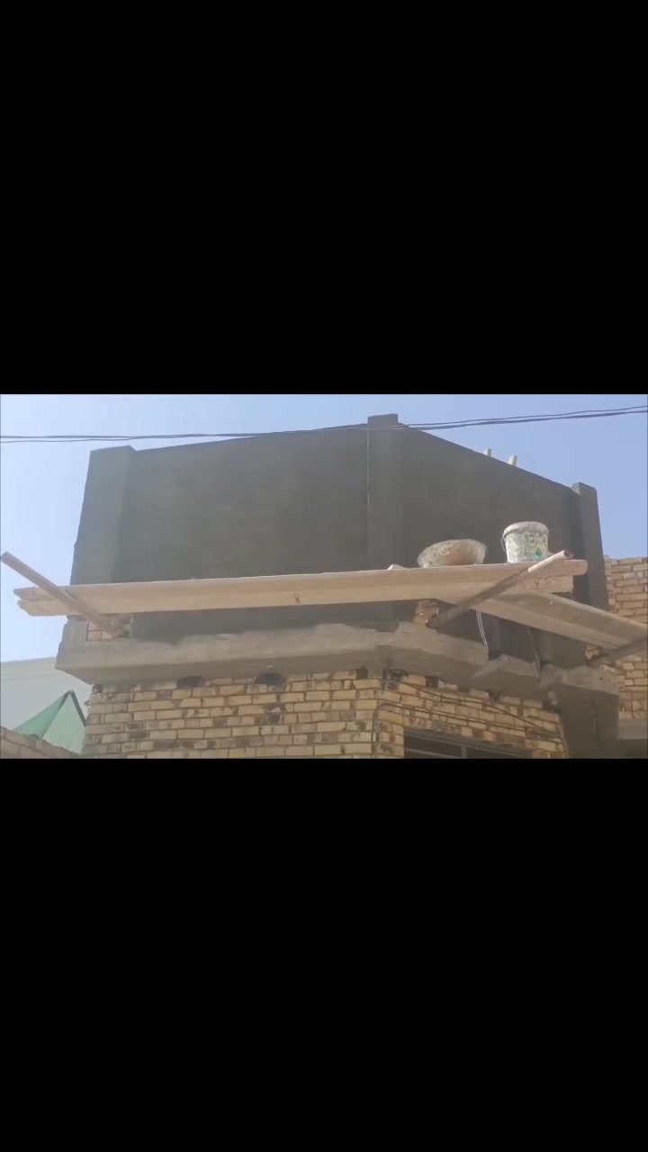 سلام عليكم  لباخ متفرغ عملي سمنت وجص جص مصاطر زاوية وركن سقل تشميع جرارة تصفير مصاطر واسعار مناسبه وعمل نضيف ***********
