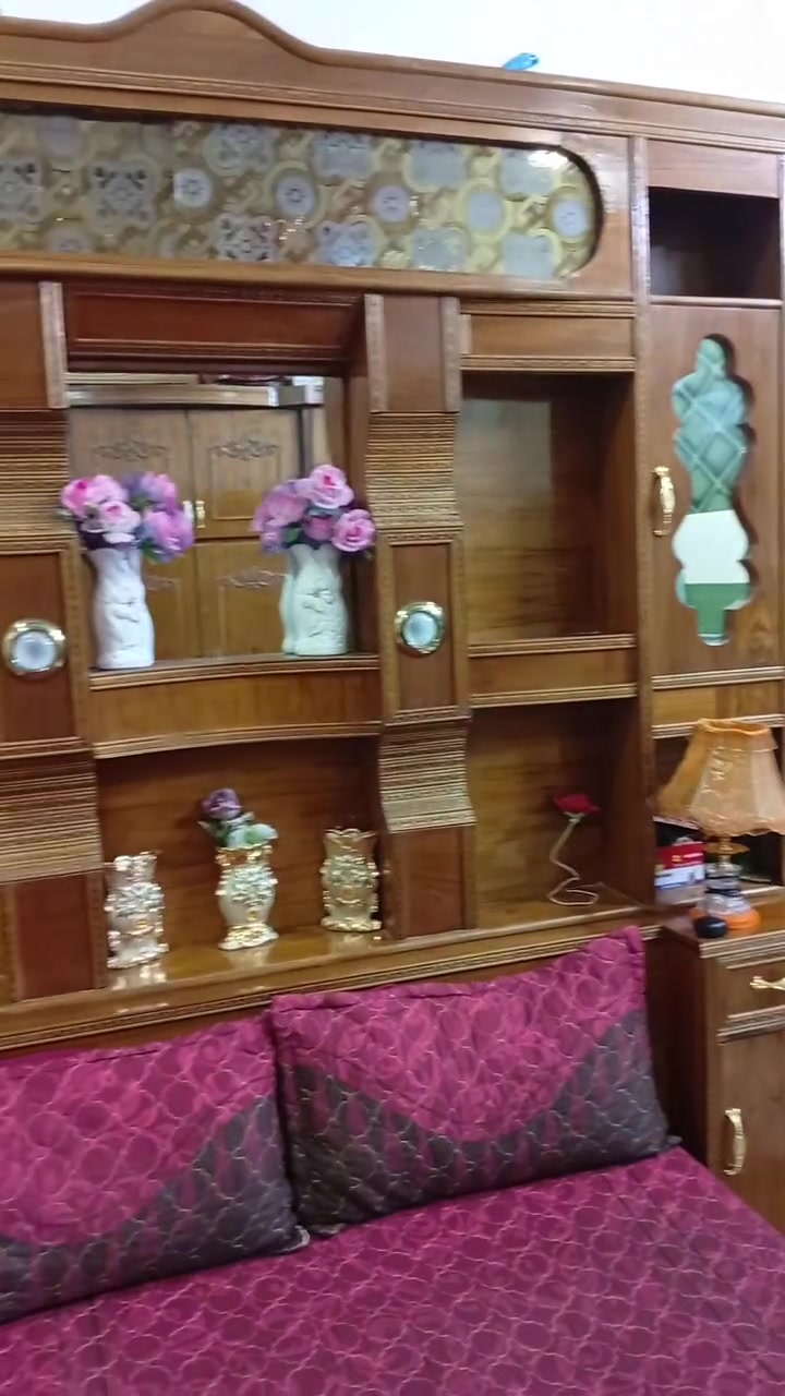 السلام عليكم غرفه اخشاب جديده #حطاطه مو #سوكيه سعر #مليون بيه مجال مكان #فلوجه 
***********
