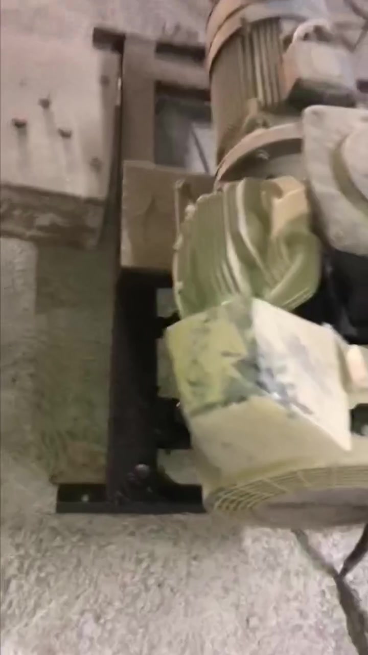 سلام عليكم كمبريسر اطلس للبيع  جاهز للعمل معي بورد وبطل للتواصل ***********
