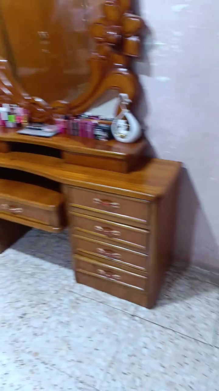 غرفة تسكام صاج داخل وخارج ام الخمسة ملحق ضهر جرجوبة نضيفة كلش وتكمة مكاني بابل محاويل الاتصال ***********
