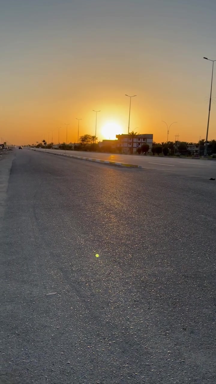 للبيع...
✨ فرصة استثمارية مميزة في كربلاء المقدسة ✨
​🏡 أرض للبيع (كاملة أو نصفها)
​📍 الموقع: كربلاء المقدسة – قرب سيطرة الإبراهيمية (عمود 265)
🛣️ القرب من الشارع: تبعد 50 متر فقط عن الشارع العام
📜 السند: طابو زراعي (سند 25)
​🔹 مواصفات الأرض:
​📐 المساحة الكلية: 1200 متر مربع
​🏛️ الواجهة: واجهة مميزة بعرض 53 متر
​🚜 الدفان: مدفونة بالكامل وجاهزة للبناء
​💧⚡🚽 الخدمات: متوفرة بالكامل (ماء، كهرباء، مجاري)
​🎥 كافة التفاصيل والإيضاحات إضافية مذكورة في الفيديو
​📞 للاستفسار والتواصل:
👤 د. حسن الأسدي
📱 ***********
📱 ***********
