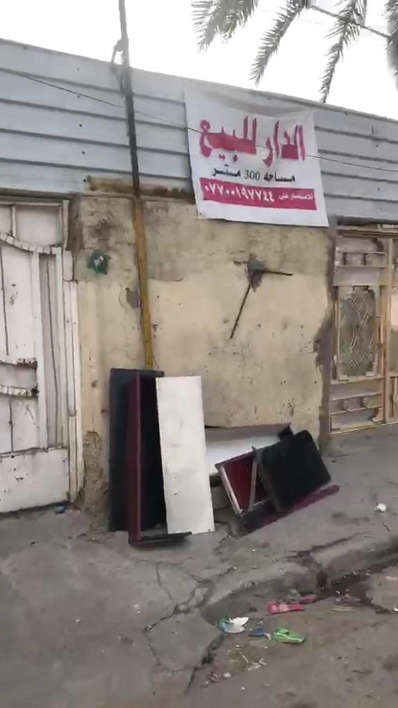 لاورفلي قرب العماره البرقاليه حالين مؤجر 3 مشتملات لريداه حسب تقطيع عادي او كله معروض المتر مليون 600 لاستفسار عله رقم
