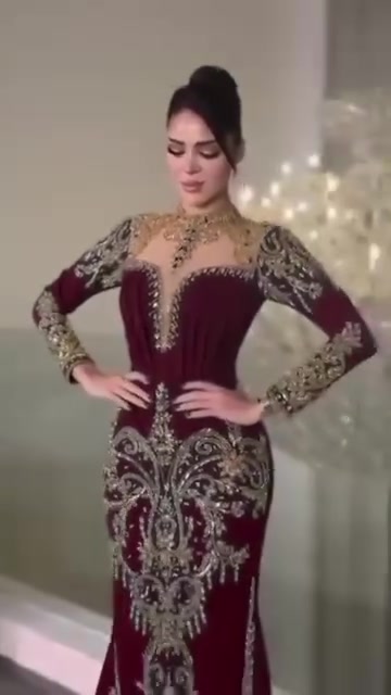 فستان • جديد • لبس ساعتين