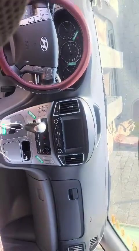 سلام عليكم ستاركس للبيع  مديل 2021 اصل سياره جديده ماشيه 200 الف تخم تاير حداديه كله جديد مكينه دبلو بلاد سياره فان فول مواصفات كشنات تبريد تتفئه تحكم ستيرن مثبت سرعه سياره جديده بمعنه كلمه بيه قطعتين فقط رش بدون تبديل من كوريه   رقم الهاتف ***********  تبريد ثلج السعر 275 وبيه مجال سنويه جديده رقم نكليزي تحويل ثاني يوم
