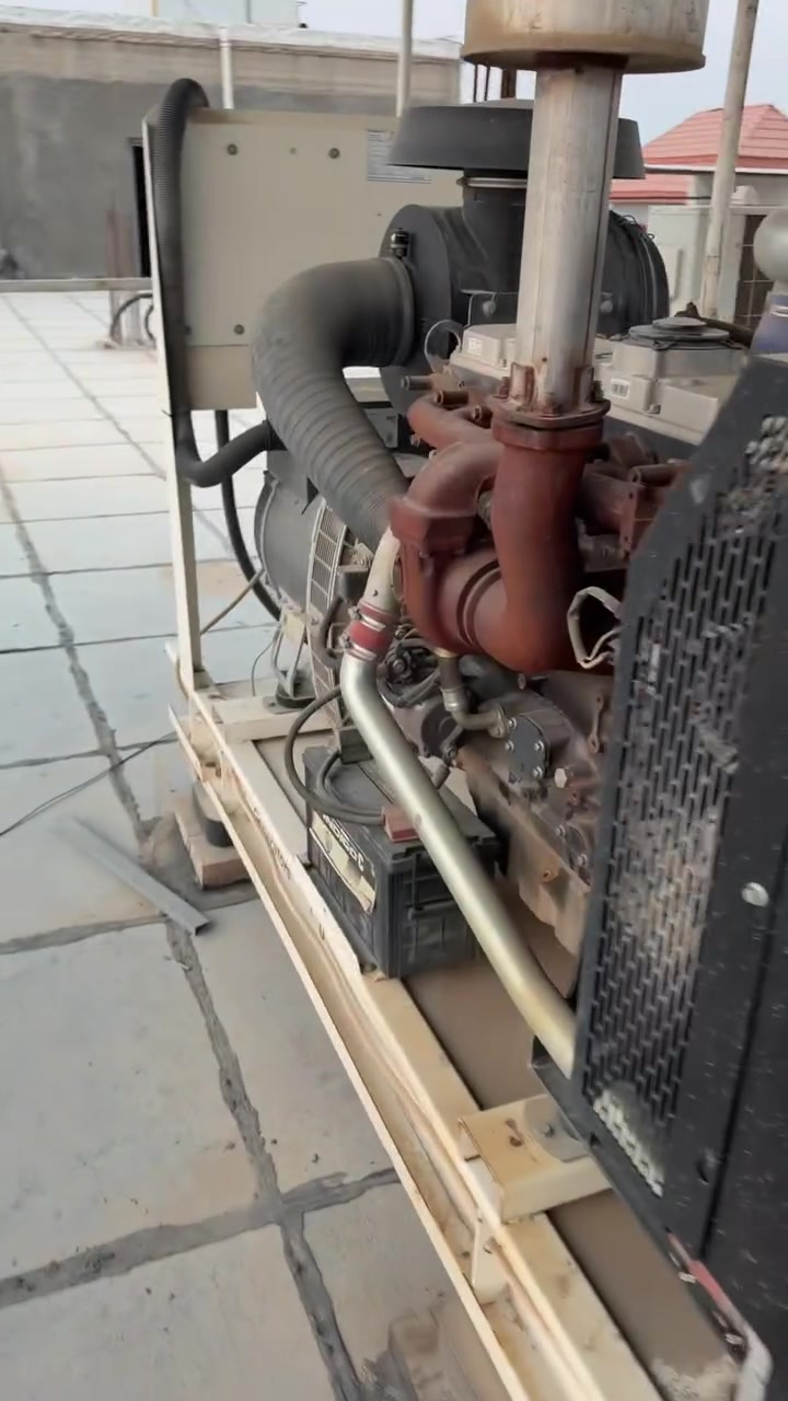 مولد گاز قدره ١٥٠ kv استخدام قليل جداً 

تنطي 450 امبير 

للاستفسار 
***********

نص مكتوب في الصور:
- Tet generators