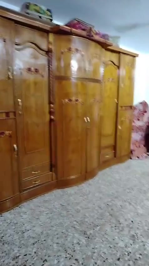 السلام عليكم
غرفة اخشاب كاملة للبيع
(كنتور و جرباية وزاوية تعليك ملابس و ميز  مراية) صاج عراقي

العنوان مدينة الصدر /الأورفلي

***********
