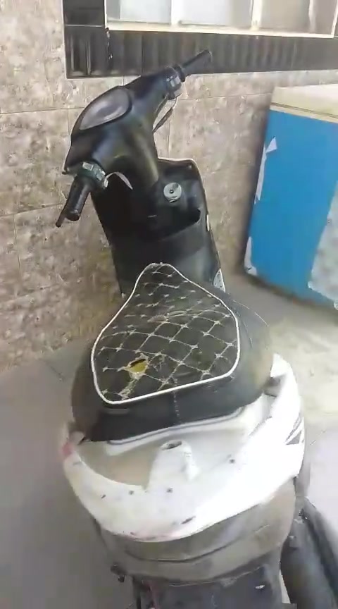 ماكس عدلة للبيع مكلف بالنشر التواصل***********
