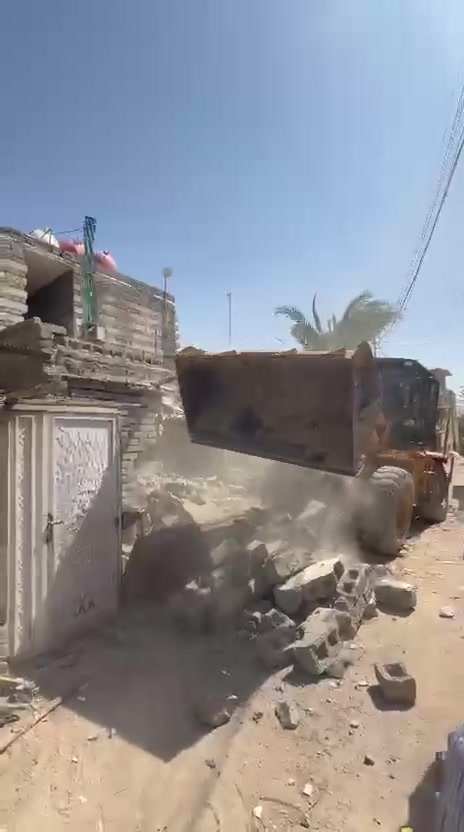 موقع العمل منطقة النصيري
اخوكم حيدر الفرطوسي لتفليش المنازل وقلع الجدران والسقوف والترميم وتنضيف المنازل وفتح البيبان والشبابيك بالكوسره وجميع الأعمال الحره رقم الهاتف ***********
