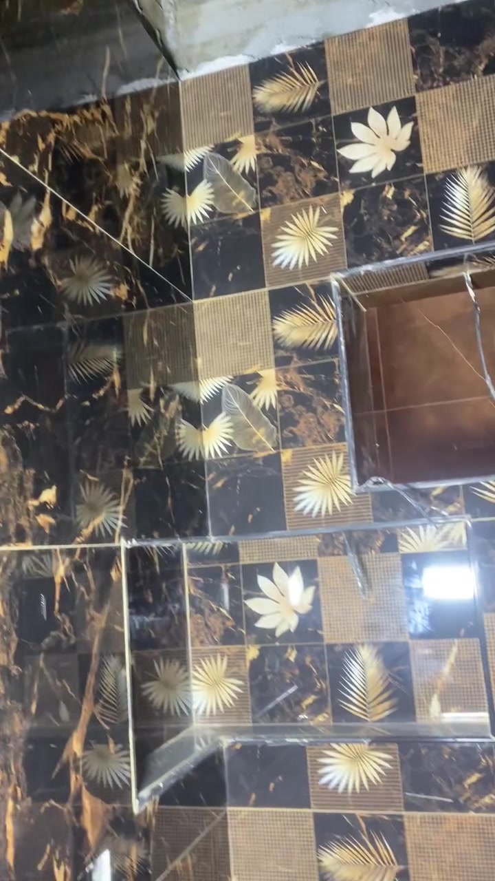 ***********
