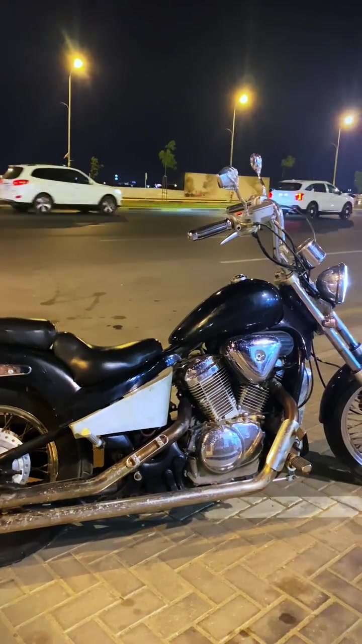للبيع هوندا ستدد ادوات
مكفولة الدراجة من الفتح والسرقة 
جاهزة نقصها واير عداد فقط 
المكان ((البصرة)) شارع السعدي 
السعر ب 11وبيها مجال قليل 
للتواصل *********** واتساب فقط
