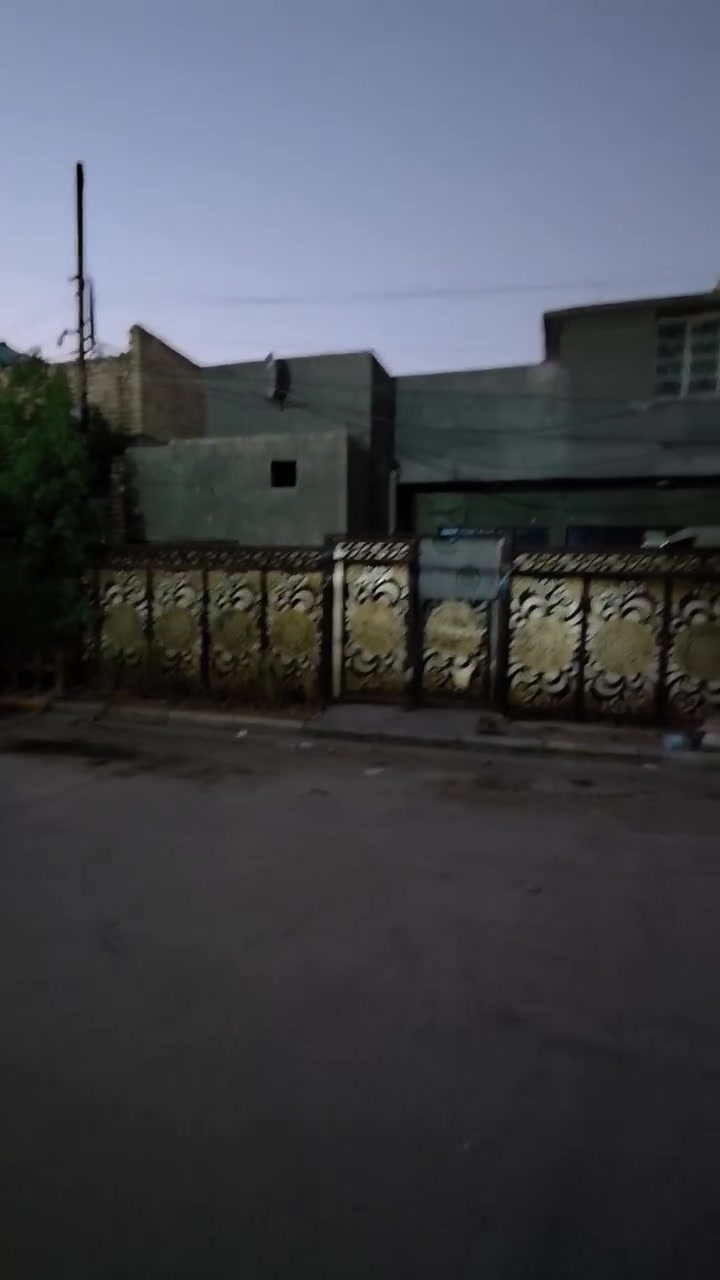 بيت للايجار بضياء الحلفي قرب عمارت ابو اسعد البيت فارغ صاحب البيت يريد ايجار600 وبي مجال تليفون ***********
