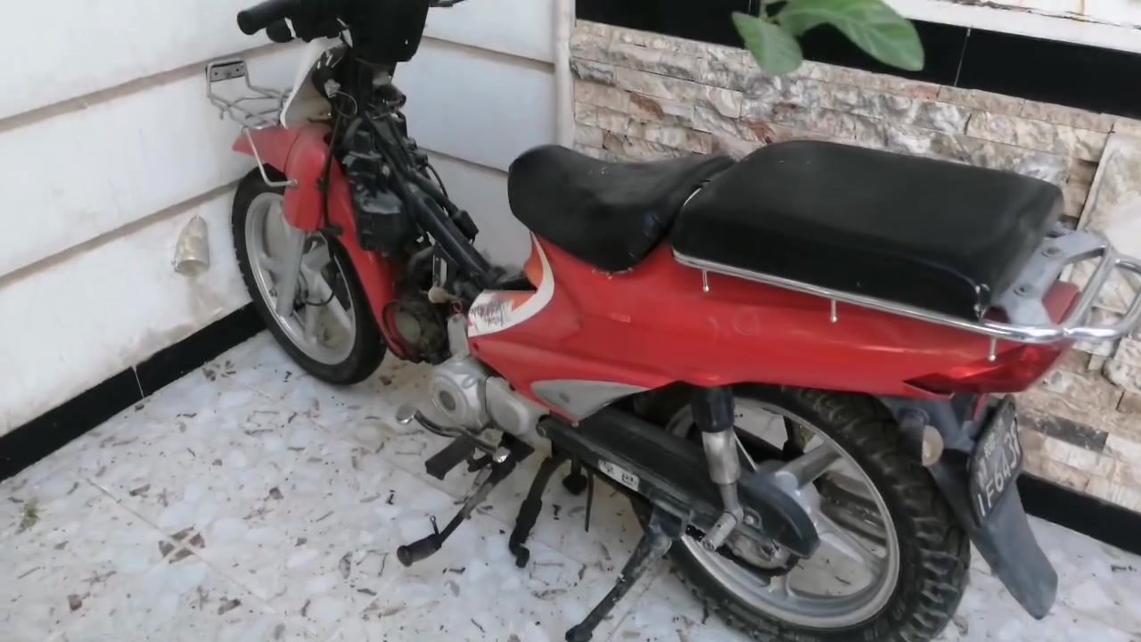 دراجه سرفيس للبيع ديالى الخالص *********** متواجد واتساب بس
